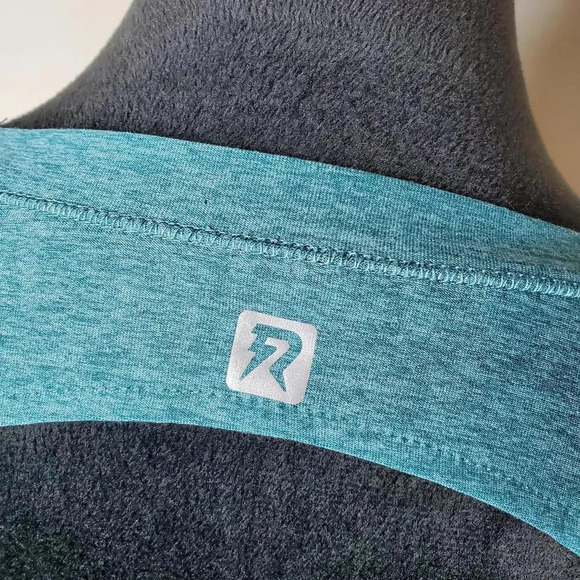 Runway Kids Youth Girls Long Sleeve Tee Workout Top w/ Thumbholes Sz XL/16 - Picture 10 of 15